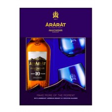 Бренди Ararat Akhtamar 10 лет 0.7л + 2 стакана